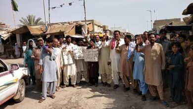 Protest against shortage of water at Qubo Saeed Khan